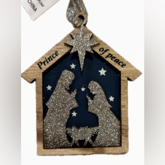 Set of Three Wooden Blazer Etched Nativity ornament set. - Picture 2 of 4